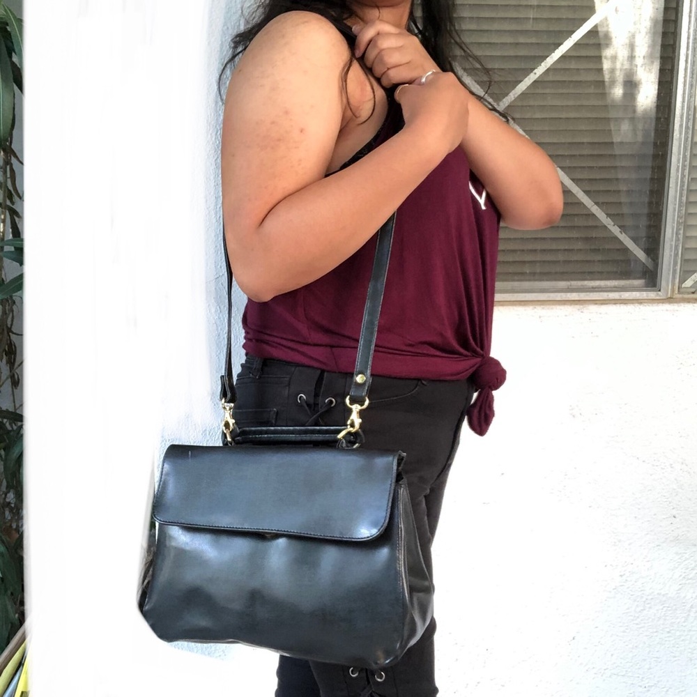 Axiom Genuine Leather Crossbody Purse